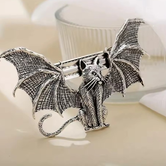Gothic Silver Bat Cat Hair Clip main image 5